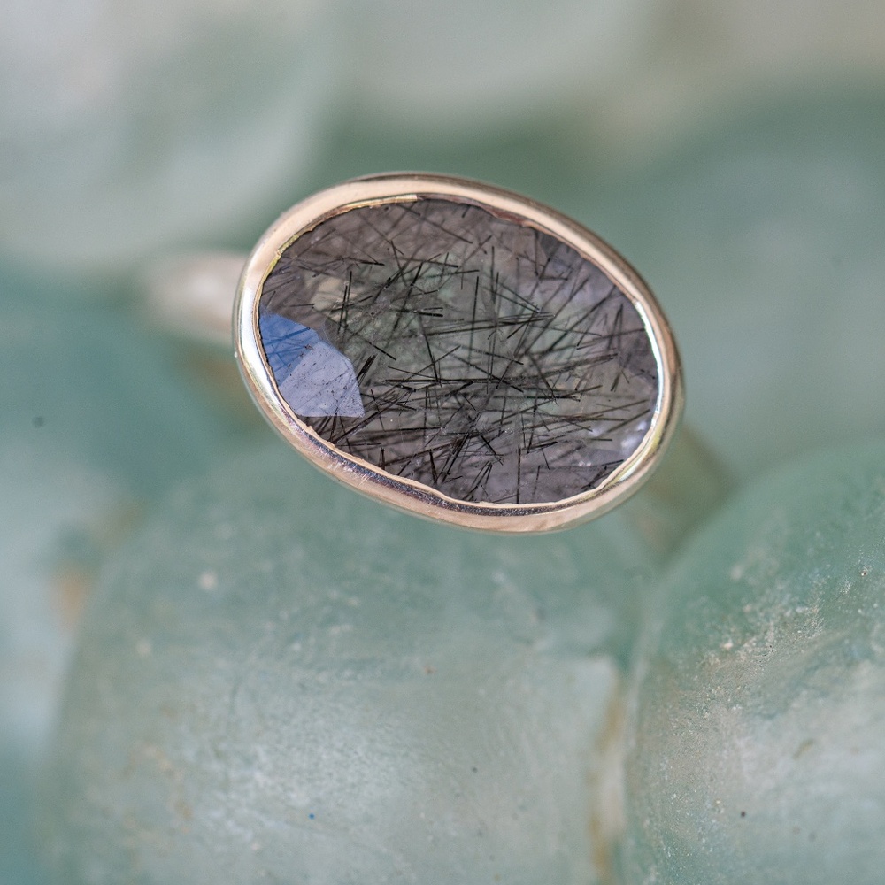 Sz 8 East West Sterling Silver & Rutilated Quartz ring